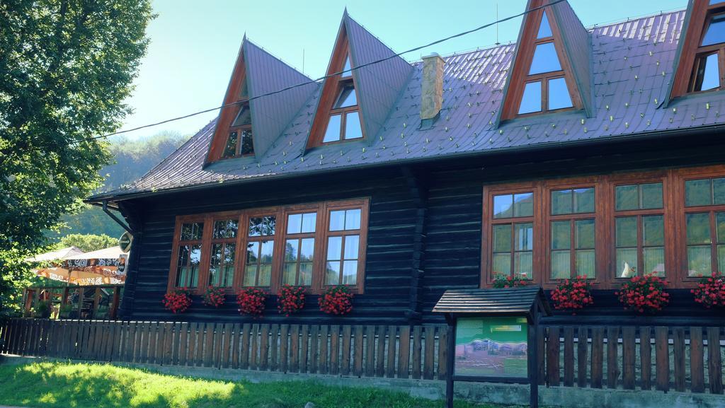 Penzion Manin Поважска-Бистрица Экстерьер фото